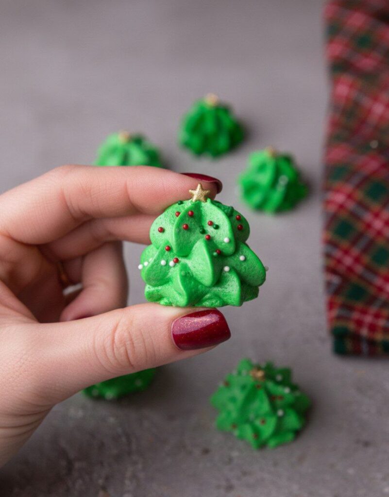 Whipped Christmas Meringue Trees 7 5891112542497606548 121